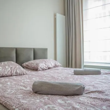 Bright And Cozy-golden Apartments-city Center&s37 Apartment *